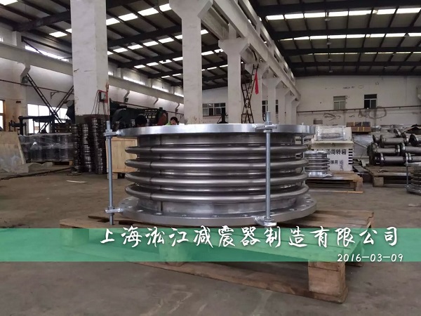 DN700不锈钢波纹补偿器采用316L波纹材质加工生产